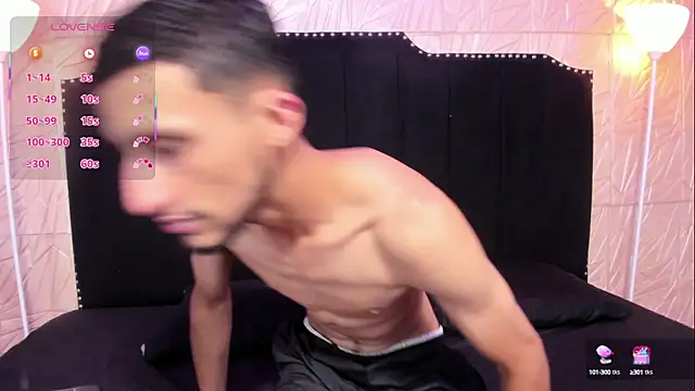 Snapshot of Akame_Draco chatting on 09-17-25, 03:41 Akame Draco online show from 09-17-25, 03:41