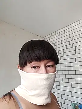 Luu-Lii777 online show from 09-22-25, 04:58