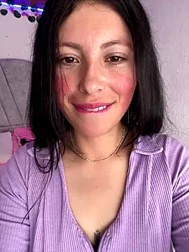 Snapshot of Mia_salinass chatting on 09-24-25, 05:27 Mia salinass online show from 09-24-25, 05:27