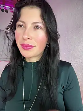 Mia salinass online show from 04-29-26, 05:52