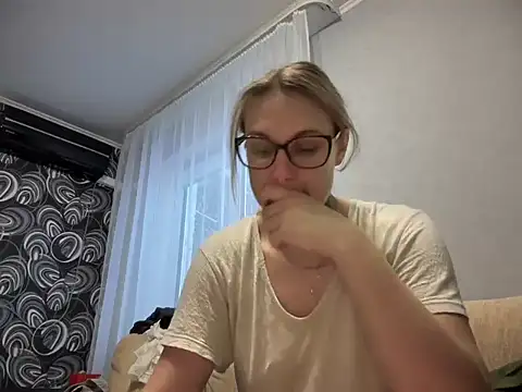 Snapshot of NikexPretty chatting on 01-11-26, 02:11 NikexPretty online show from 01-11-26, 02:11