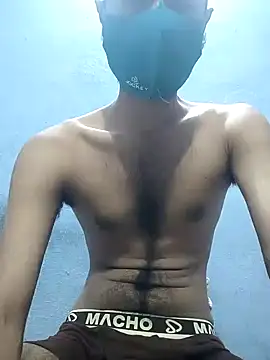 GirlsCrush  online show from 09-18-25, 06:10