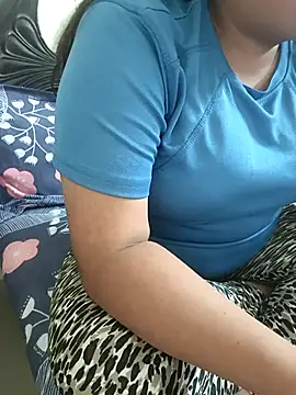 Snapshot of payal_261072_ chatting on 09-21-25, 09:55 payal 261072 online show from 09-21-25, 09:55