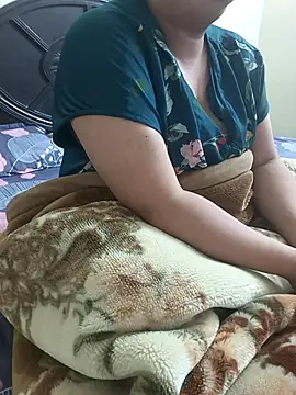 Snapshot of payal_261072_ chatting on 12-19-25, 02:40 payal 261072 online show from 12-19-25, 02:40