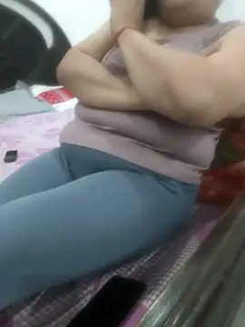 Snapshot of payal_261072_ chatting on 02-11-26, 04:39 payal 261072 online show from 02-11-26, 04:39