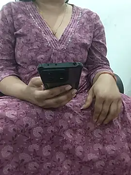 Snapshot of payal_261072_ chatting on 02-18-26, 04:08 payal 261072 online show from 02-18-26, 04:08