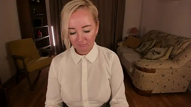 sexmom8 online show from 07-28-26, 02:13