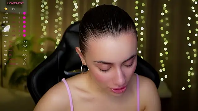 KateCarrey online show from 01-13-26, 04:23