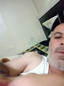 Snapshot of ahmetsoner4644 chatting on 10-15-25, 07:14 ahmetsoner4644 online show from 10-15-25, 07:14