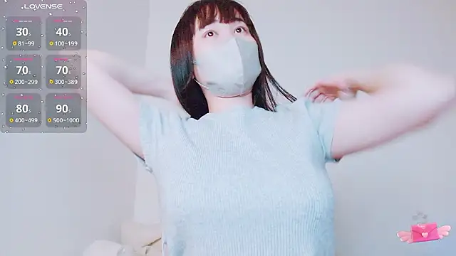 Snapshot of Zinzin_chan chatting on 04-15-26, 06:37 Zinzin chan online show from 04-15-26, 06:37