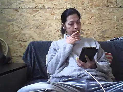 Snapshot of Milana38 chatting on 10-17-25, 10:07 Milana38 online show from 10-17-25, 10:07