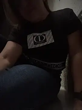 Tamara valentine online show from 11-20-25, 10:20