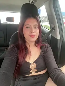 BrunnetAri  online show from 04-04-26, 07:55