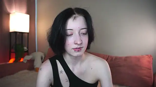 JuanaFriesz online show from 04-25-26, 08:39