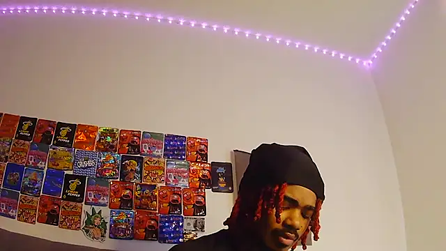 Snapshot of risktakinndolo chatting on 09-17-25, 03:14 risktakinndolo online show from 09-17-25, 03:14