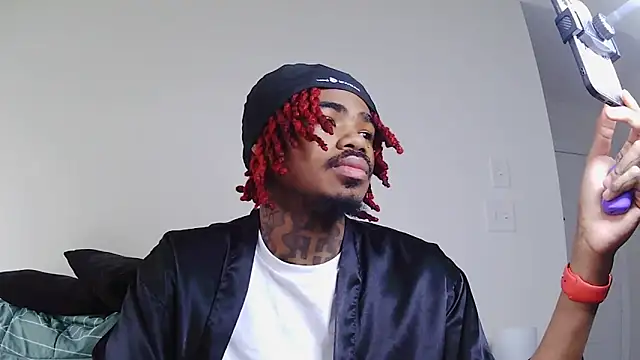 Snapshot of risktakinndolo chatting on 09-28-25, 02:55 risktakinndolo online show from 09-28-25, 02:55