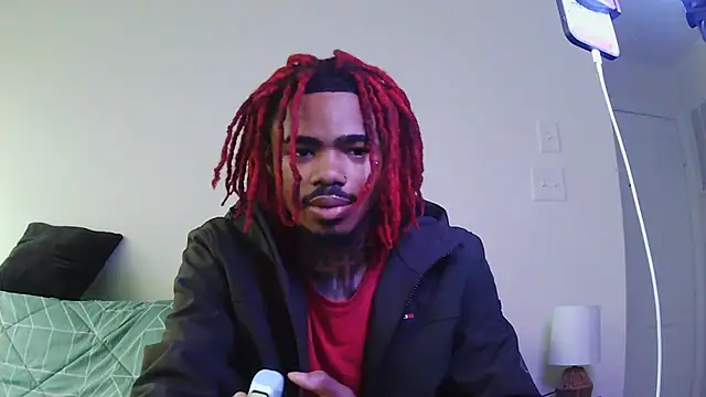 Snapshot of risktakinndolo chatting on 10-15-25, 12:38 risktakinndolo online show from 10-15-25, 12:38