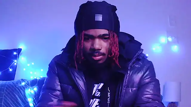 Snapshot of risktakinndolo chatting on 11-18-25, 10:09 risktakinndolo online show from 11-18-25, 10:09