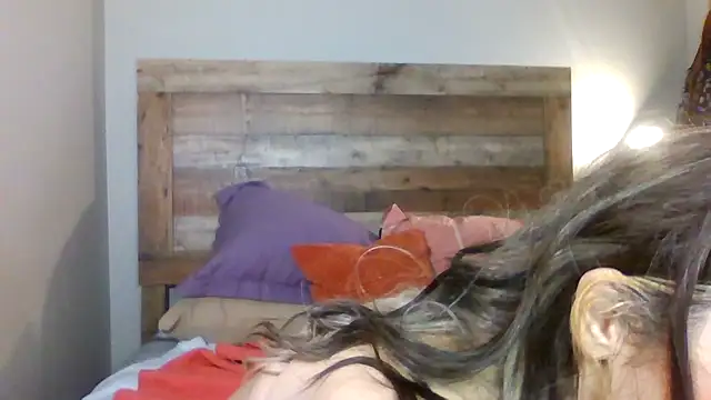 thickasstley online show from 06-17-26, 12:13