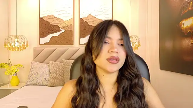 kendalFox  online show from 10-10-25, 12:15