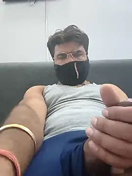 Snapshot of bigdick_lickingexpert08 chatting on 11-02-25, 05:37 bigdick lickingexpert08 online show from 11-02-25, 05:37