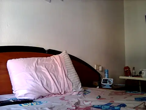 Snapshot of BarbiieeMiauh chatting on 09-11-25, 01:00 BarbiieeMiauh online show from 09-11-25, 01:00