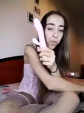 Snapshot of BarbiieeMiauh chatting on 09-12-25, 01:06 BarbiieeMiauh online show from 09-12-25, 01:06