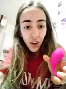 Snapshot of BarbiieeMiauh chatting on 09-23-25, 01:03 BarbiieeMiauh online show from 09-23-25, 01:03