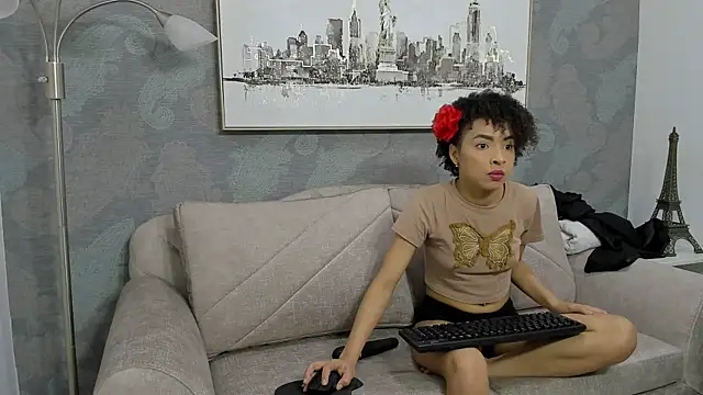 Snapshot of Lucia_jane chatting on 11-11-25, 08:42 Lucia jane online show from 11-11-25, 08:42