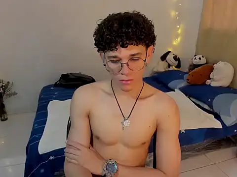 Tom Blues online show from 11-04-25, 12:48