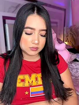 Emiily Moore1 online show from 10-15-25, 12:11