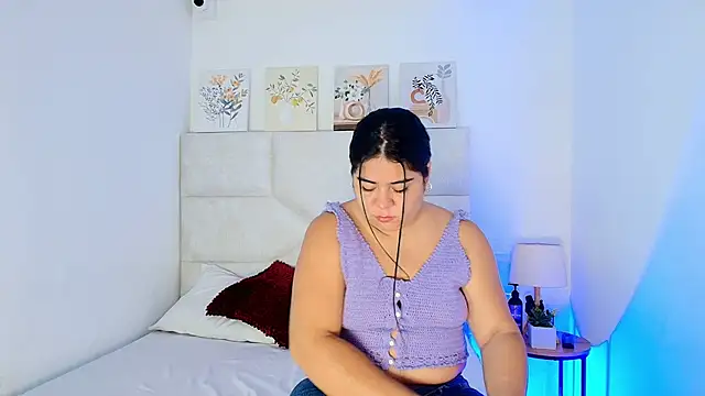 elizawiliamst online show from 04-25-26, 11:57