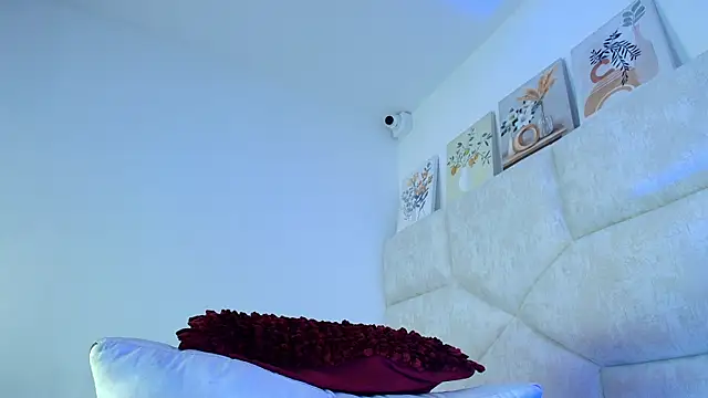 elizawiliamst online show from 07-28-26, 03:21