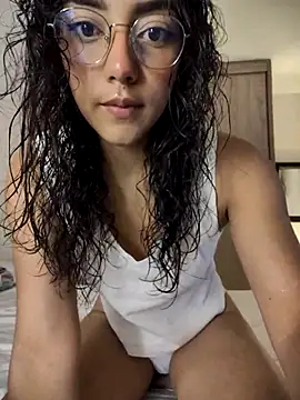 Snapshot of WendySuns_ chatting on 11-25-25, 10:54 WendySuns online show from 11-25-25, 10:54