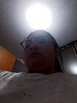 Snapshot of tiffany_Johnson1 chatting on 10-05-25, 03:10 tiffany Johnson1 online show from 10-05-25, 03:10