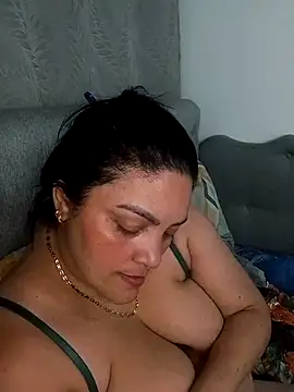 Snapshot of tiffany_Johnson1 chatting on 02-07-26, 03:32 tiffany Johnson1 online show from 02-07-26, 03:32