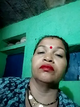 Snapshot of Manavi_x chatting on 10-14-25, 10:10 Manavi x online show from 10-14-25, 10:10