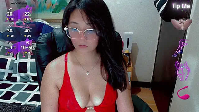 Snapshot of Filipinapoca chatting on 07-21-26, 12:51 Filipinapoca online show from 07-21-26, 12:51