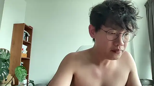 Passionatetwink2 online show from 10-29-25, 09:55