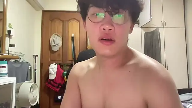 Passionatetwink2 online show from 03-18-26, 03:15