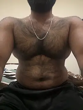 Snapshot of DJLOVE280825 chatting on 02-18-26, 06:42 DJLOVE280825 online show from 02-18-26, 06:42