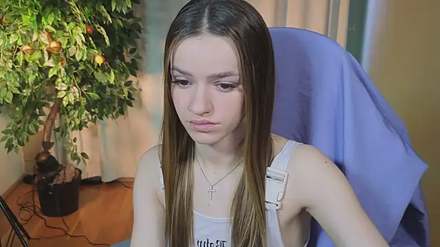 E l i z e  online show from 06-03-26, 05:21