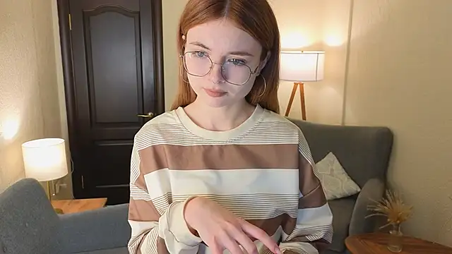 Snapshot of Susan_Gardner chatting on 09-22-25, 08:05 Susan Gardner online show from 09-22-25, 08:05