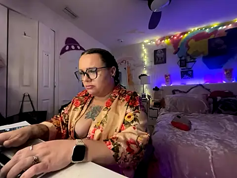 Karma Lanez online show from 11-13-25, 05:39