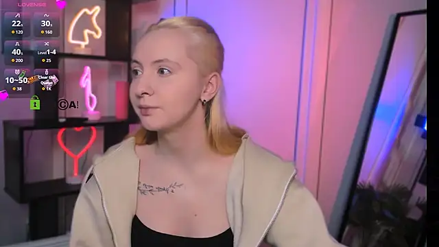 mila glow1 online show from 12-14-25, 07:29