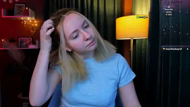 mila glow1 online show from 04-20-26, 07:04