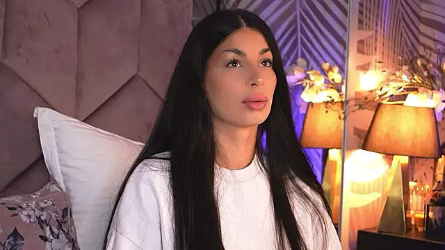 EvaRhea online show from 02-12-26, 03:56