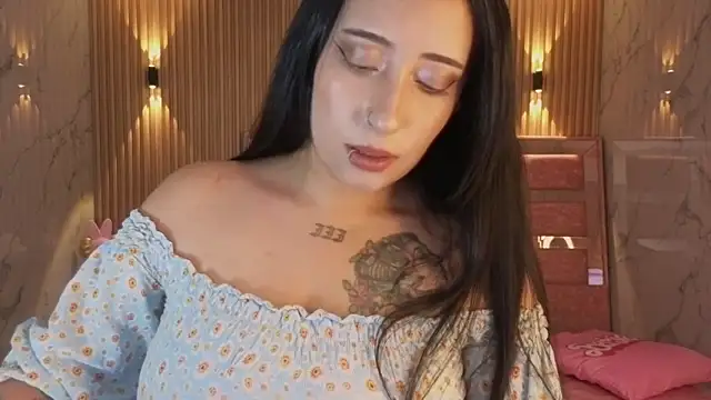 m eris s online show from 12-17-25, 01:17