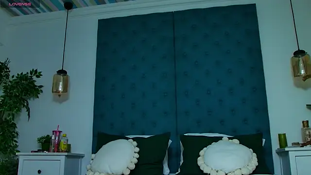 LollyShine online show from 11-08-25, 07:23