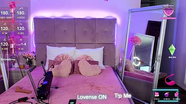 Nicole Bond online show from 10-12-25, 05:17